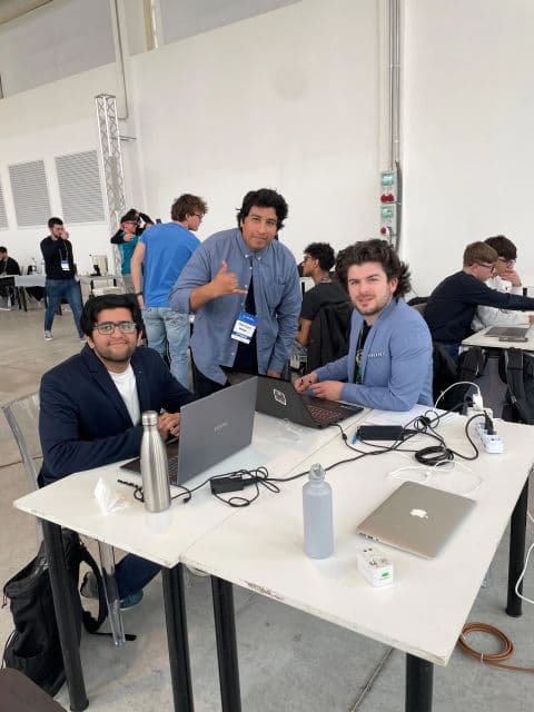 Team Maroon 3 at the Rome AI Tech Week Hackathon — Honi Arora, Elmer Norberto Rodríguez Garrido, and Michele Benigni